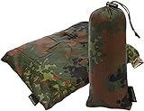 Carinthia Outdoor Reisekissen mit G-Loft Füllung 30 x 40 cm mit kleinem Packsack - Ideal für Schlafsäcke - nur 130g Gewicht (5-Farb Flecktarn)